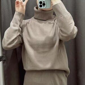 Uniqlo High Neck Sweater